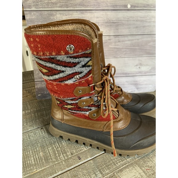 BareTraps Shoes - Bare Traps Women's Size 7.5 Yaegar Cold Weather Boots Faux Fur Trim Lace Up